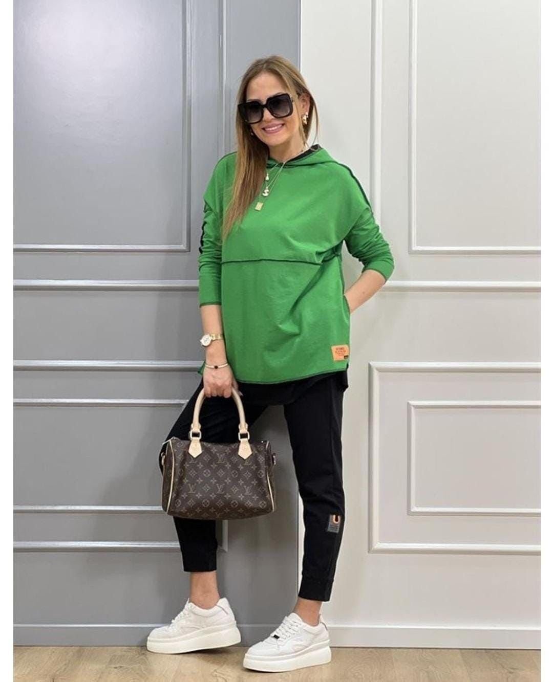 Kadın Kapşonlu Etek Ucu Detay Arma Ters Dikiş Görünümlü İkili Takım