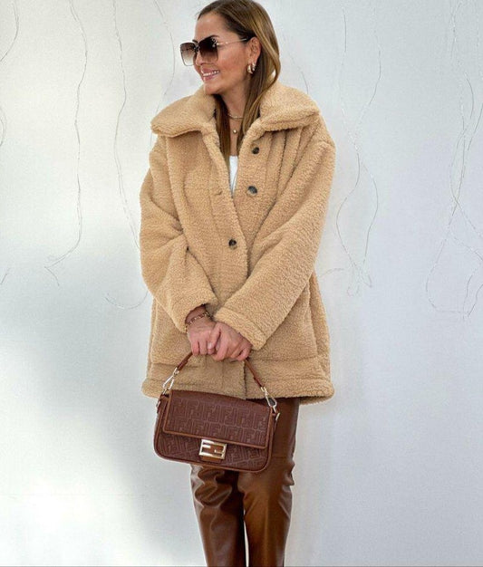 Kadın Düğmeli Peluş Mont – Wellssoft Kumaş
