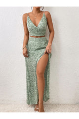 Askılı V Yaka Çiçek Desenli Crop Bluz ve Yırtmaçlı Maxi Etek Takım